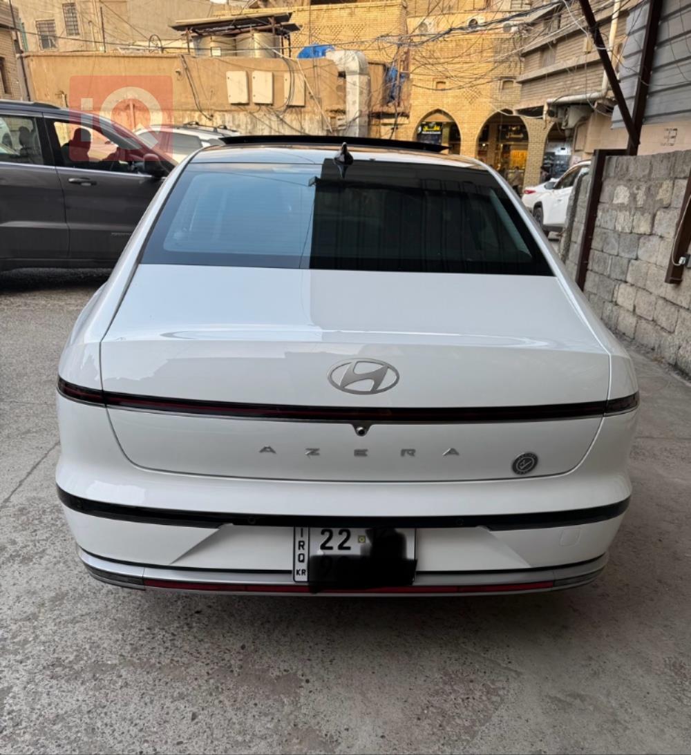 هیۆندای ازێرا